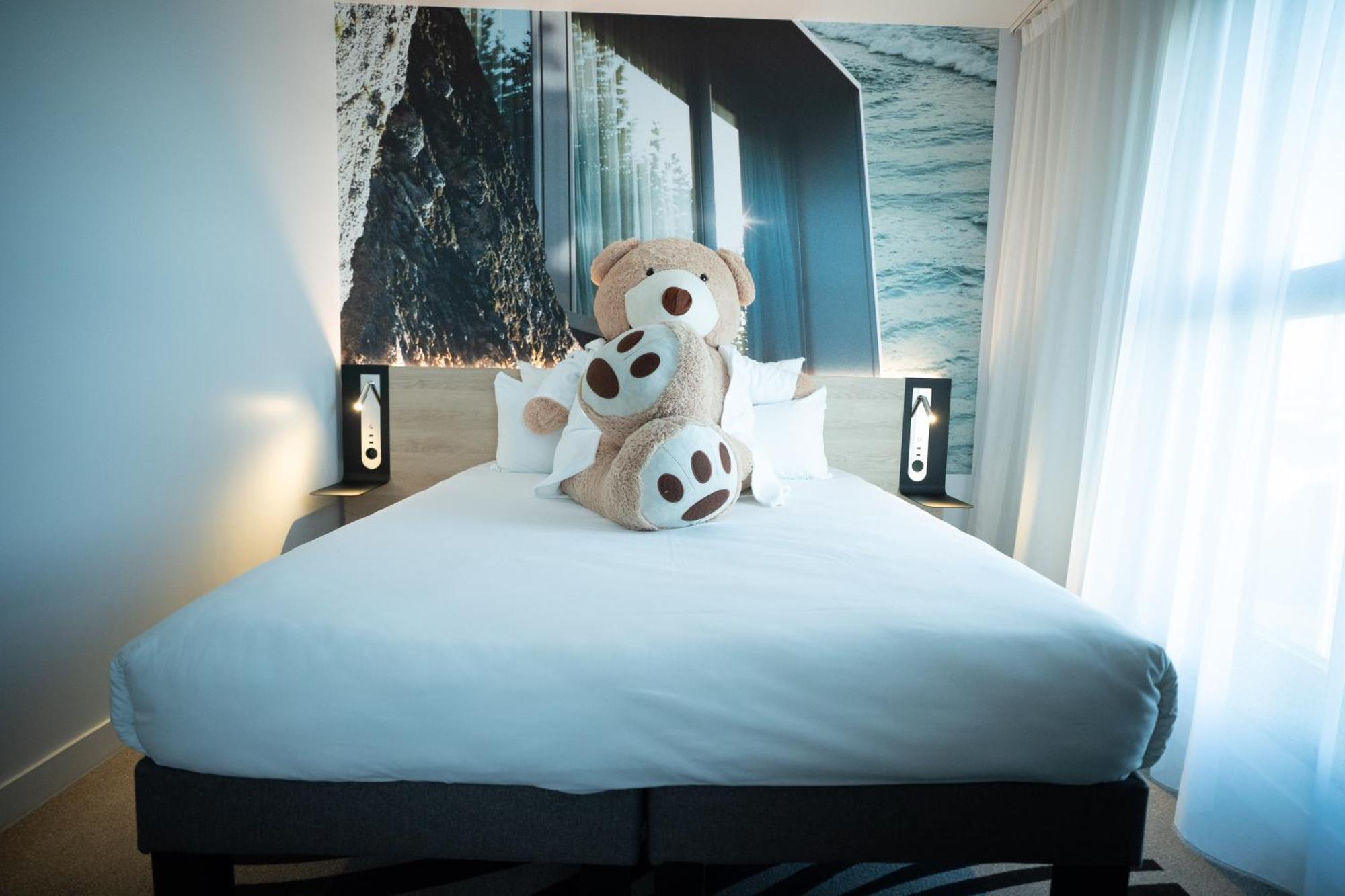 Novotel Angers Centre Gare Экстерьер фото