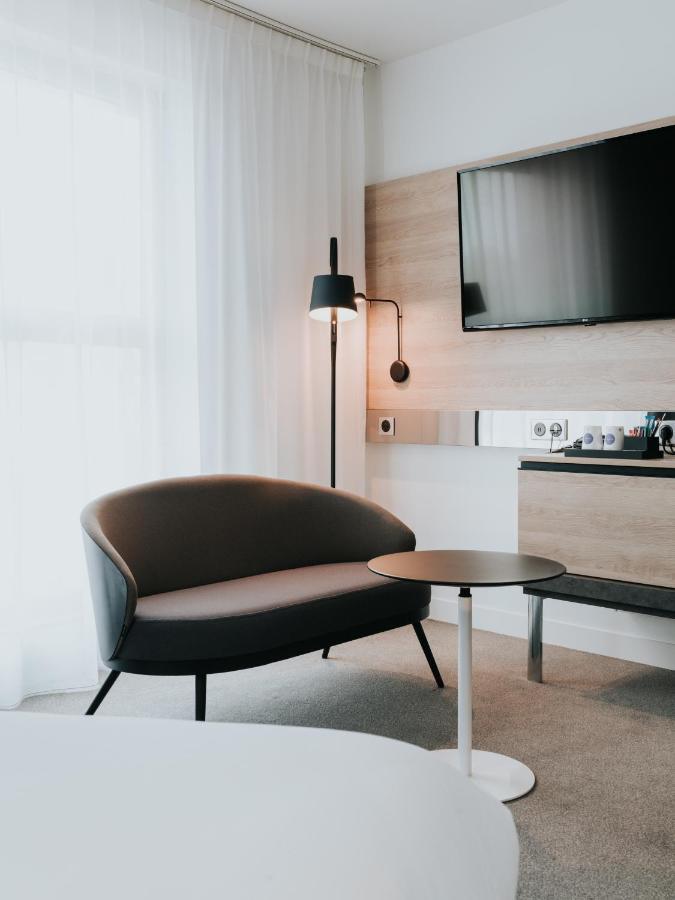 Novotel Angers Centre Gare Экстерьер фото