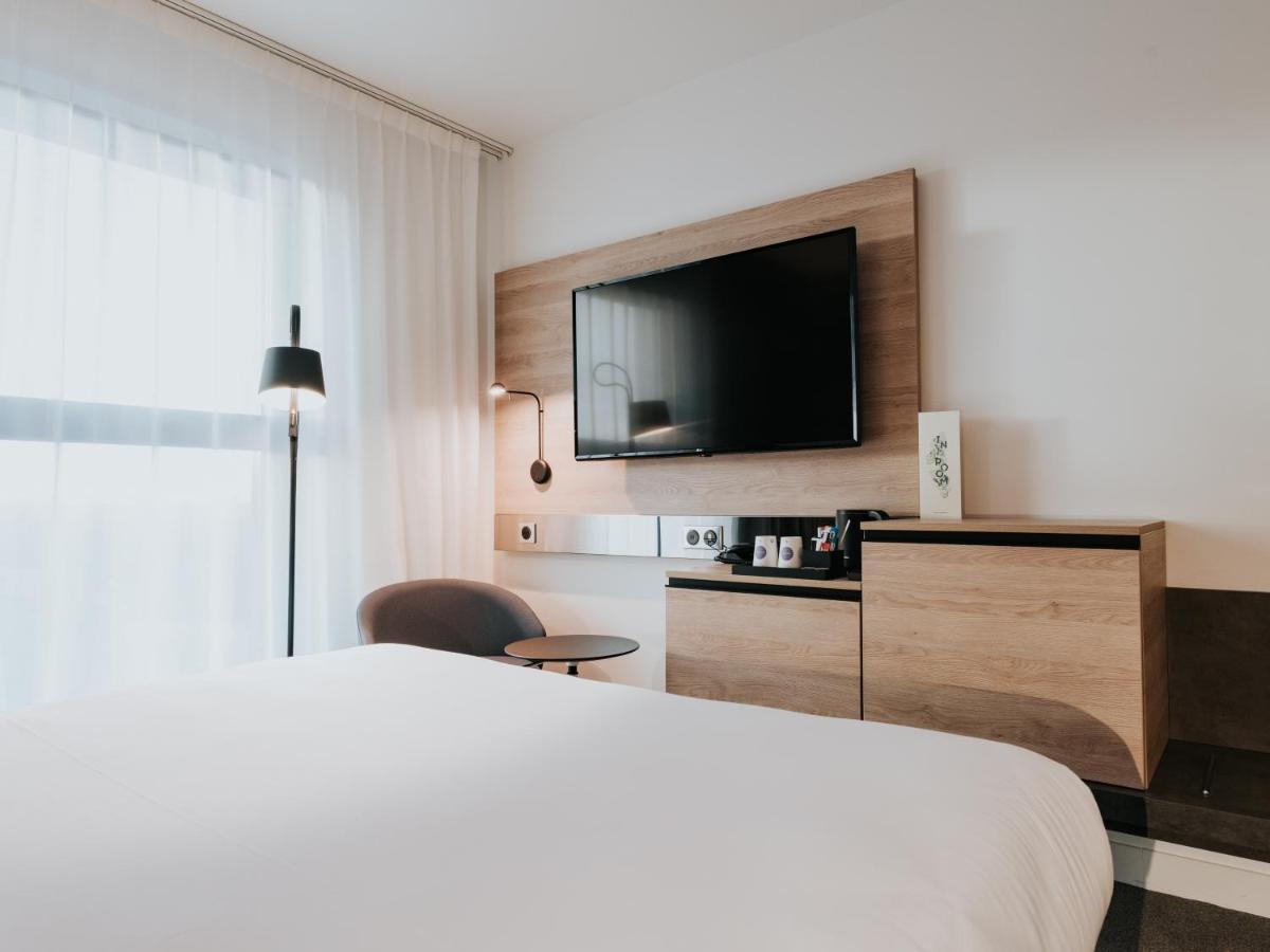 Novotel Angers Centre Gare Экстерьер фото