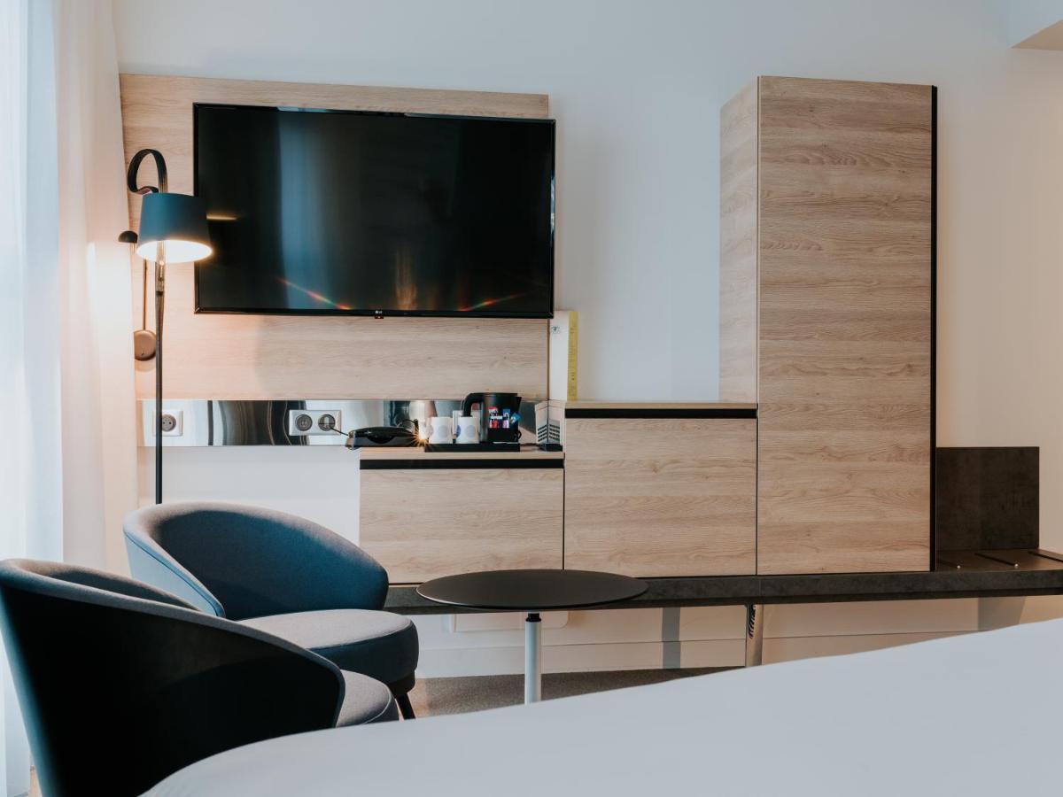 Novotel Angers Centre Gare Экстерьер фото